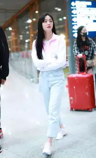 好时髦的初夏少女系混搭,了解一下
