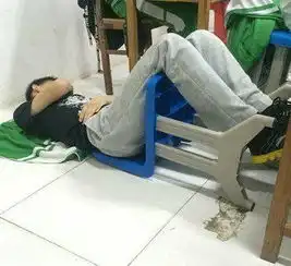 爆笑gif不进女生宿舍你绝对想不到,个个都是人才
