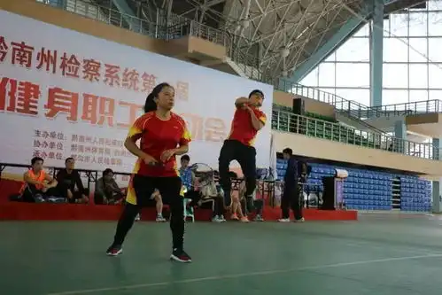 这个全民健身运动会搞得不错,来看看有没有你的照片
