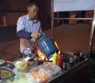 搞笑图片幽默段子笑话卖假货还敢这么嚣张,老板你真牛
