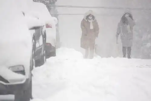 最低4最强寒潮雨杀到广东发布14个寒冷红色预警速冻模式开启
