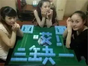段子儿子上课和同桌打架
