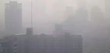 雾霾来袭空气质量指数已经飙红,最近千万别带孩子出门
