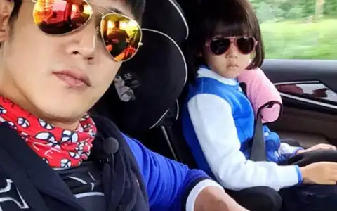 海淘太阳镜推荐,rayban0rb4151雷朋中性简约女款太阳镜
