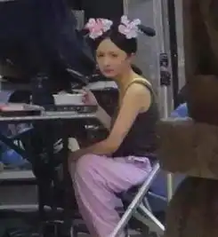 电视剧拍摄现场搞笑照片让你瞬间出戏
