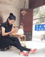 搞笑gif以后估计你再也不想结婚了,可被整惨了

