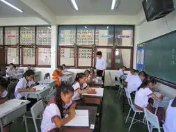 泰国农大孔子学院中小学生汉语考试送考上门
