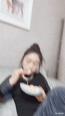 为什么洗车店不给我洗车老板上次洗车赔了500哈哈哈
