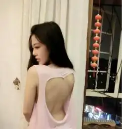 这妹子是怎么做到的,有点逆天了
