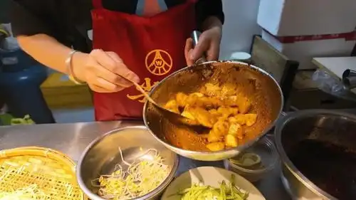 寻味黄河边白银美食大擂台观光夜市的烟火味你馋了么
