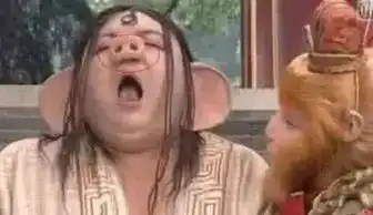 小孩都能看出的穿帮镜头垃圾桶穿越我忍了,猪八戒几个鼻孔
