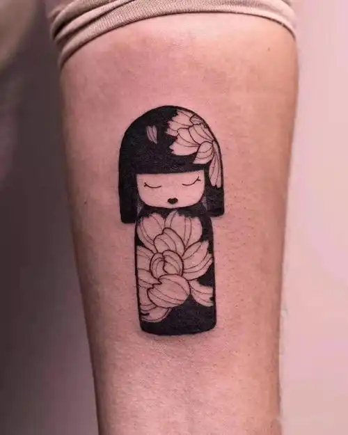 可爱的娃娃纹身
