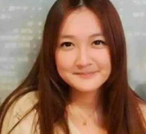 2019年,那个在网上高调征婚的宾利姐冯萍,如今嫁出去了吗
