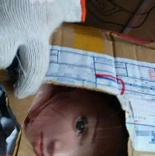 搞笑趣图大圆脸瞬间变成瘦脸美女,我再也不相信那些网红美女了
