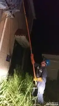 台风妮妲登陆广东疏散沿岸群众
