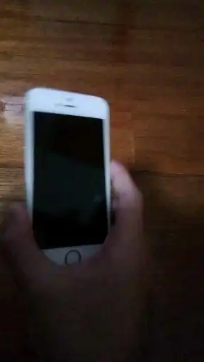 5s苹果手机屏幕坏了,只能打左半边屏幕,密1234567001asd,求解
