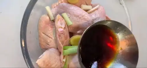 鸡翅这样做,老婆馋哭了
