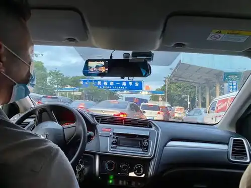 上班黄码,下班封路广佛候鸟双城24小时,依萍听了都流泪
