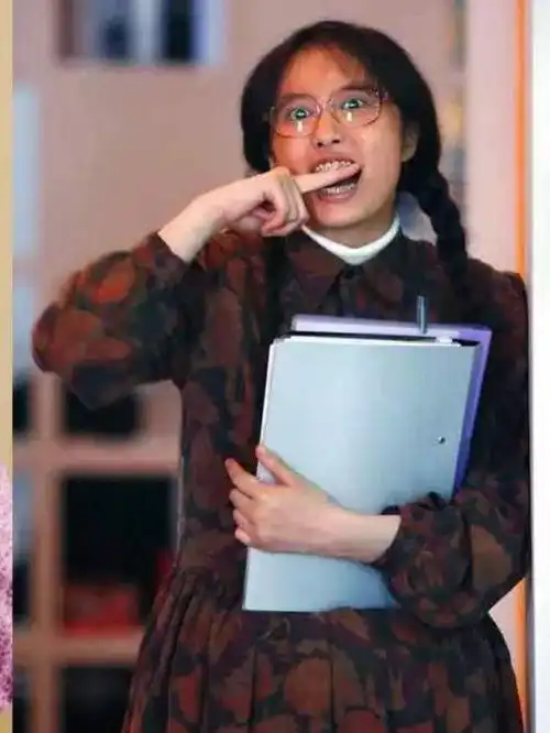 还记得丑女无敌中的林无敌吗当初嫌她丑,如今美到认不出
