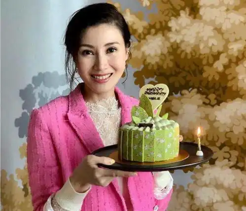 49岁复出拍戏,被说跟巩俐同等级美人是她一辈子的职业
