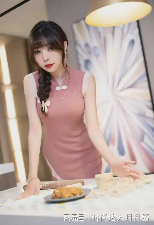 美女图集好吃不过饺子好玩不过
