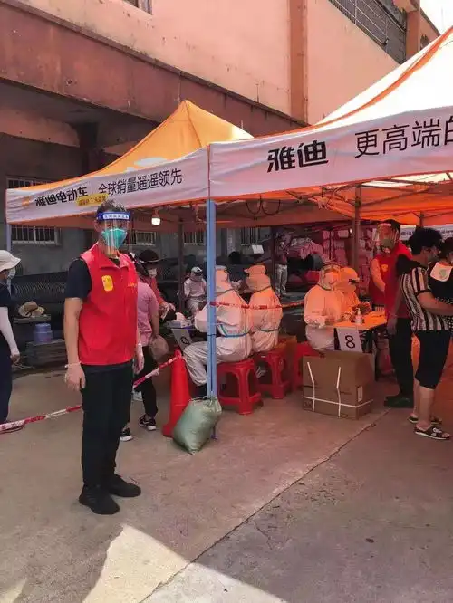沙头街党群先锋队再次集结支援大石街防疫工作我为群众办实事
