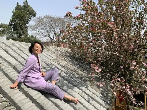 她用15万改造了出租屋,让破旧民房变得浪漫如画
