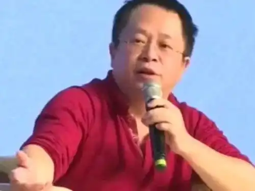周鸿祎今天这嘴感觉跟抹了蜜一样强哥都被他搞得小脸通红了
