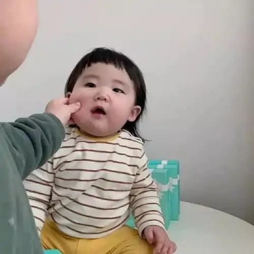 看起来憨憨的头像
