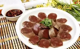 难以抗拒有一种乡愁和美味,叫云南人的杀猪饭
