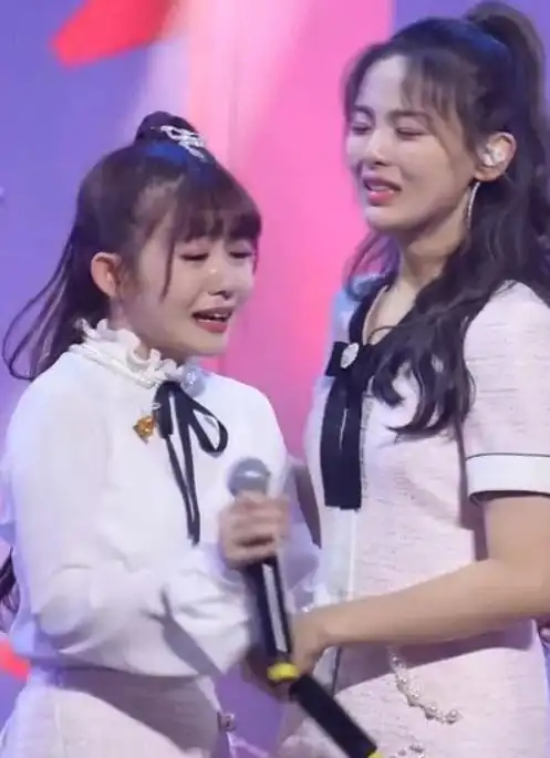 火箭少女101赖美云放弃高考,质疑声不断被杨超越影响了
