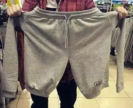来,你告诉我这裤子怎么穿哈哈哈哈哈
