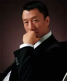 孙红雷艰难戒烟成功谢娜小沈阳微博起哄调侃
