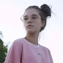 不同脸型的人适合戴什么样的眼镜

