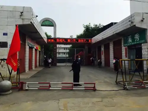 开学啦邓州小神兽今日归笼,现场图片来啦
