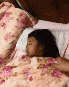 搞笑段子最近一直在女友家,丈母娘动不动就对老丈人发火老公草鱼时候
