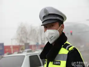 为啥帅哥的脸那么小比女生还小
