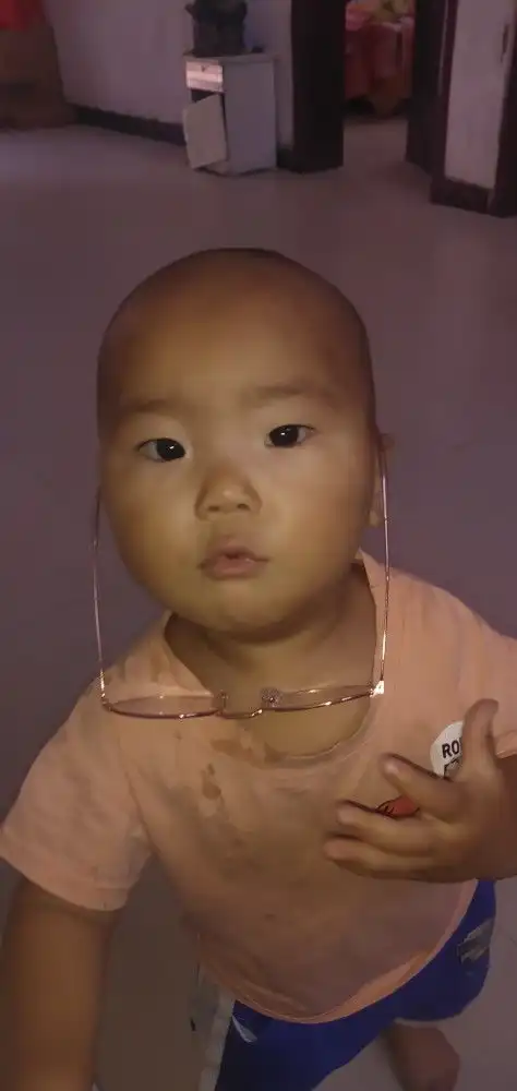 搞笑小孩图片
