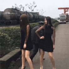 搞笑gif趣图还好我机智,不然让你们得手了
