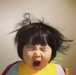 开心一刻单位发了一大袋大米作为福利,女同事请我帮忙抗到她家

