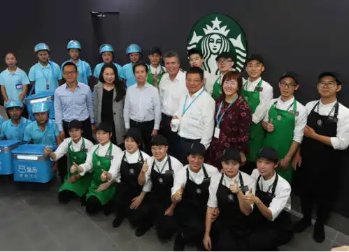 双11又要搞大事阿里ceo突现盒马,全球首个外送星厨来了
