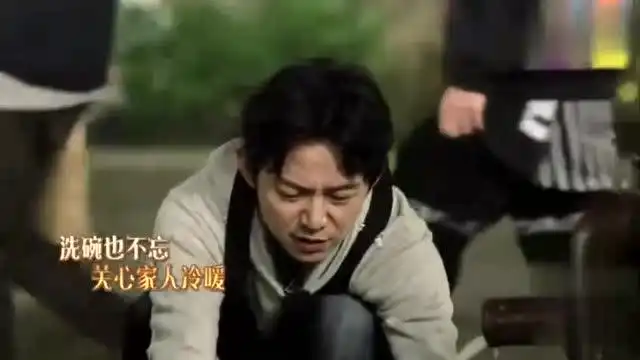 大张伟做客蘑菇屋明早想吃炒肝黄磊都愣了好搞笑

