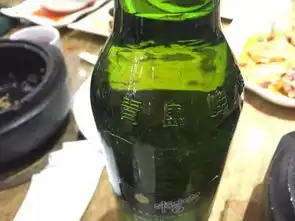 中国小伙在朝鲜喝啤酒,却在啤酒瓶上看到了这几个中文字样
