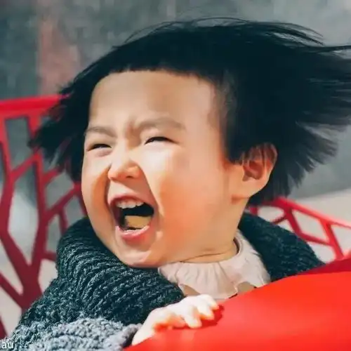 超独特个性沙雕搞怪头像请戴上泳镜来见我,以免突然坠入爱河
