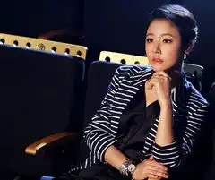 这些女星竟然是斗鸡眼只好用妆容来掩饰
