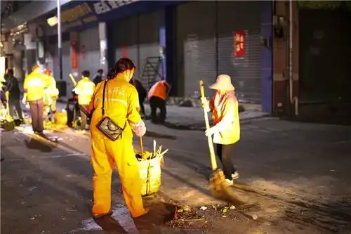 情暖除夕致不能回家过年的乐从城市美容师你们辛苦了
