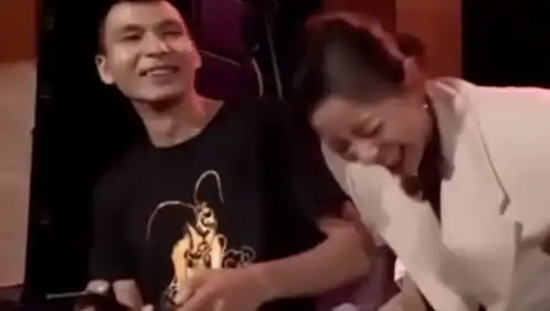 刺激,大型演唱会翻车现场,好尴尬又好好笑
