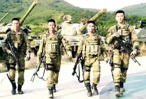 他身高只有1米五,却被吴京2次邀请出演战狼,身份曝光背景很强大
