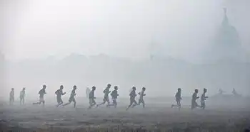 郑州机动车限行伤了有车族,却乐坏了跑步爱好者
