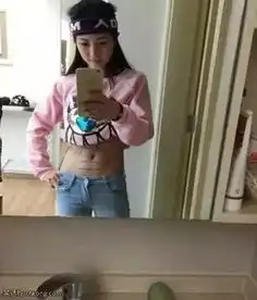 搞笑图片这五个不同风格的女孩,你选哪个
